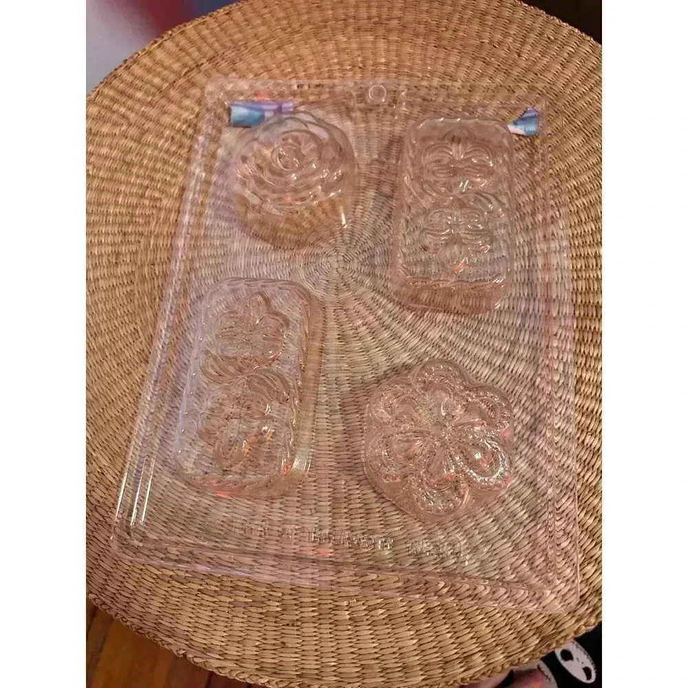 Hard Plastic Floral Mold